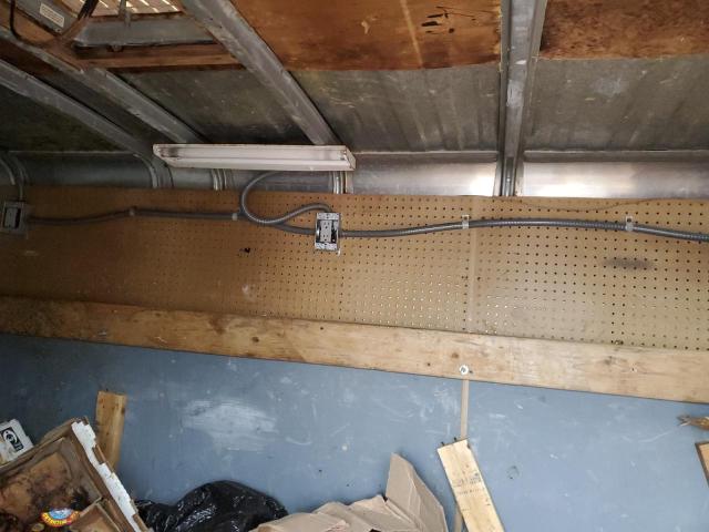 1WC200E14V4029637 - 1997 WELLS CARGO ENCLSDTRLR თეთრი ფოტო 8