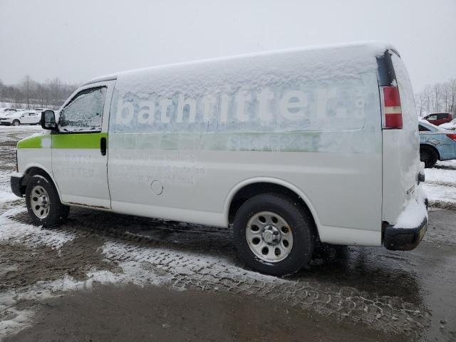 1GCSGAFXXB1115183 - 2011 CHEVROLET EXPRESS G1 WHITE photo 2