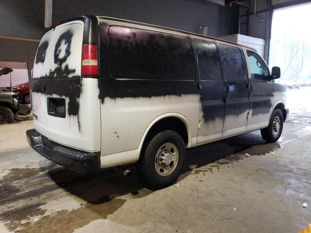 1GCWGFCA8E1204494 - 2014 CHEVROLET EXPRESS G2 WHITE photo 3