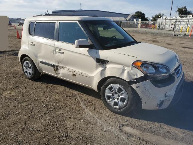 KNDJT2A52C7476747 - 2012 KIA SOUL CREAM photo 4