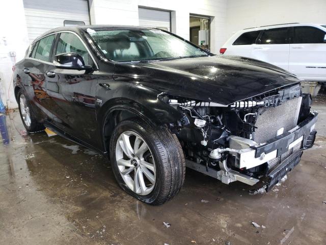 SJKCH5CP0HA039220 - 2017 INFINITI QX30 BASE BLACK photo 4