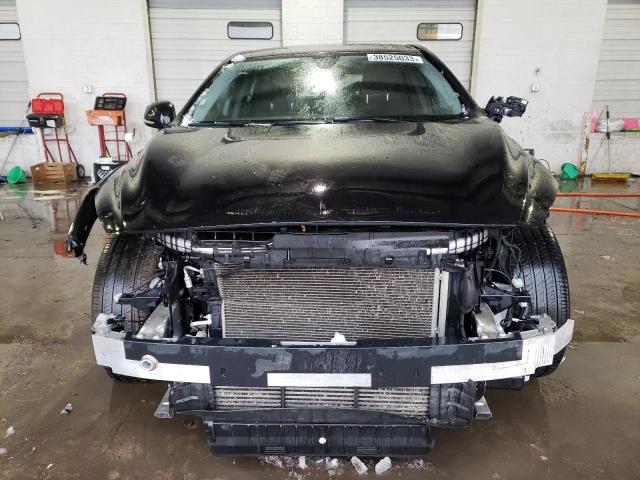 SJKCH5CP0HA039220 - 2017 INFINITI QX30 BASE BLACK photo 5