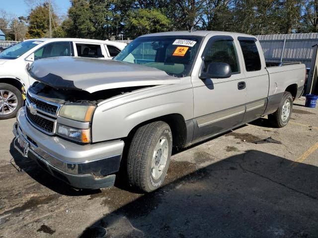 1GCEC19T96Z168059 - 2006 CHEVROLET SILVERADO C1500 SILVER photo 1