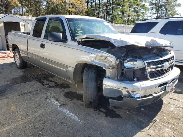 1GCEC19T96Z168059 - 2006 CHEVROLET SILVERADO C1500 SILVER photo 4