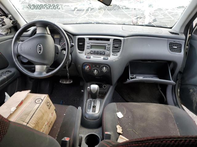 KNADE163086415335 - 2008 KIA RIO 5 SX WHITE photo 8