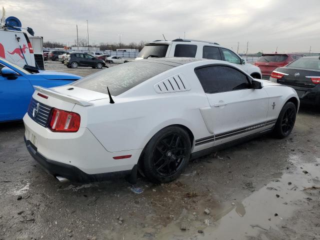 1ZVBP8AN1A5165702 - 2010 FORD MUSTANG WHITE photo 3