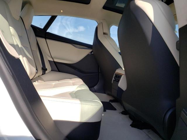 5YJSA1E24JF294950 - 2018 TESLA MODEL S თეთრი ფოტო 11