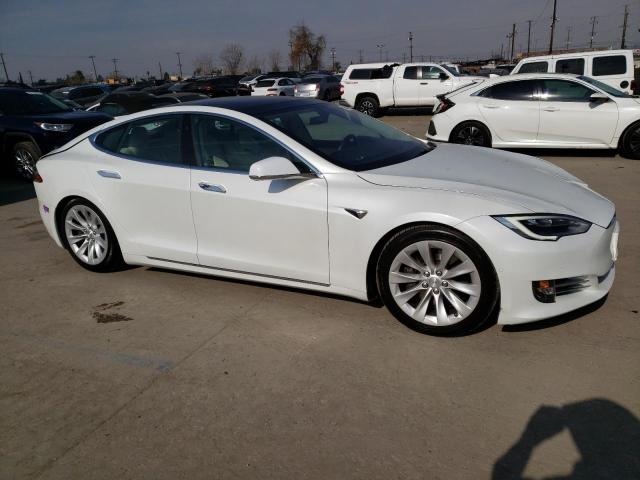 5YJSA1E24JF294950 - 2018 TESLA MODEL S თეთრი ფოტო 4