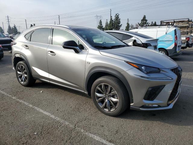 JTJYARBZ5J2085288 - 2018 LEXUS NX 300 BASE Gümüş foto 4