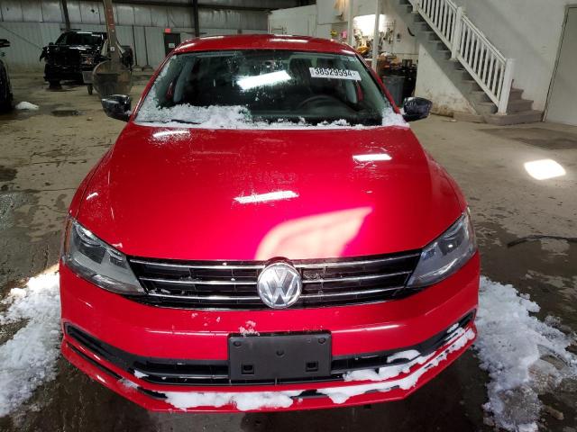 3VWD17AJ6FM236802 - 2015 VOLKSWAGEN JETTA SE RED photo 5