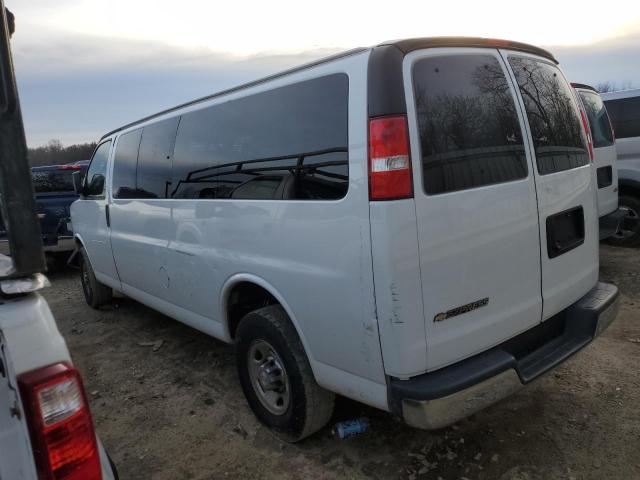 1GAZGPFP6J1183540 - 2018 CHEVROLET EXPRESS G3 LT WHITE photo 2