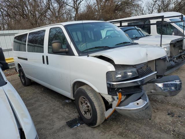 1GAZGPFP6J1183540 - 2018 CHEVROLET EXPRESS G3 LT WHITE photo 4