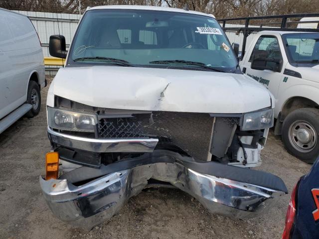 1GAZGPFP6J1183540 - 2018 CHEVROLET EXPRESS G3 LT WHITE photo 5