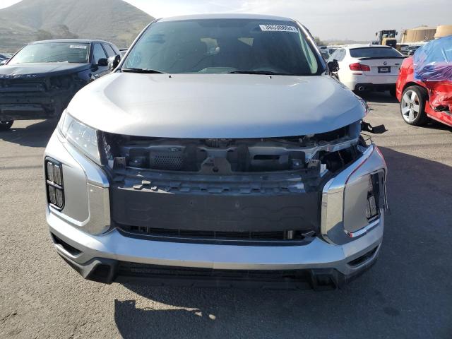 JA4ARUAU3MU022506 - 2021 MITSUBISHI OUTLANDER ES SILVER photo 5