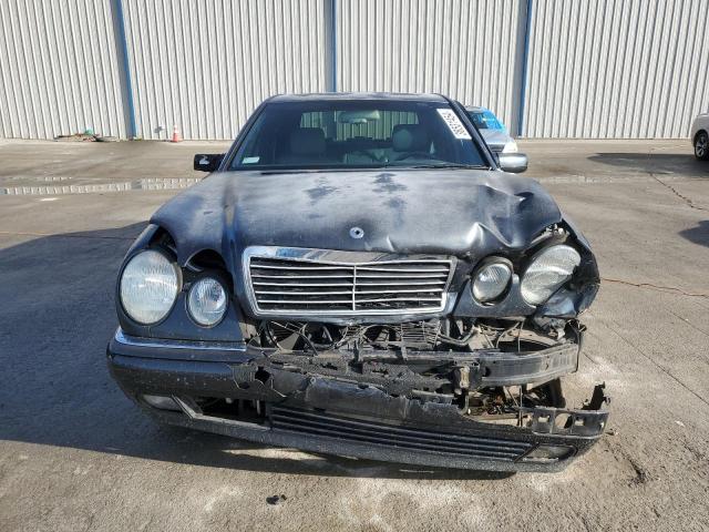 WDBJF72F3VA196495 - 1997 MERCEDES-BENZ E 420 BLACK photo 5