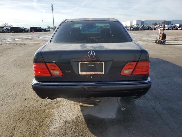 WDBJF72F3VA196495 - 1997 MERCEDES-BENZ E 420 BLACK photo 6