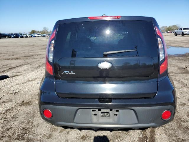 KNDJN2A2XH7885666 - 2017 KIA SOUL BLACK photo 6