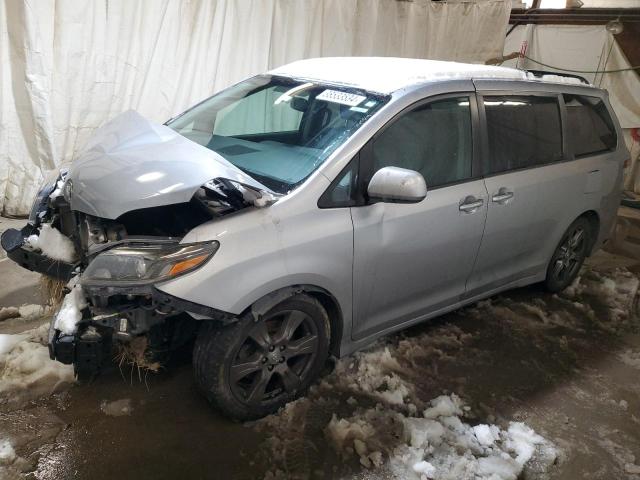 2017 TOYOTA SIENNA SE, 