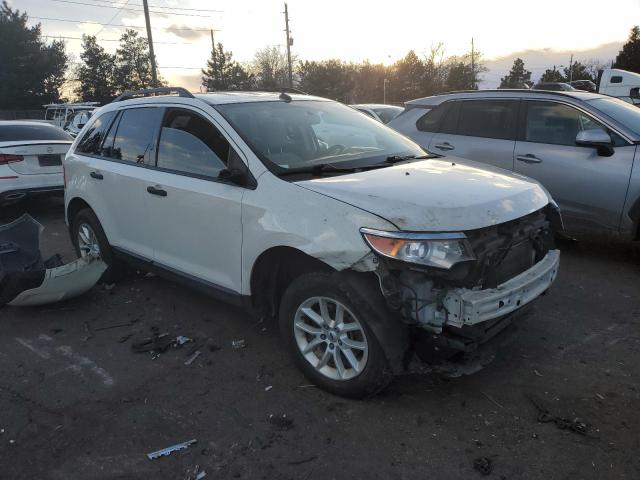 2FMDK3GC7DBB25462 - 2013 FORD EDGE SE WHITE photo 4