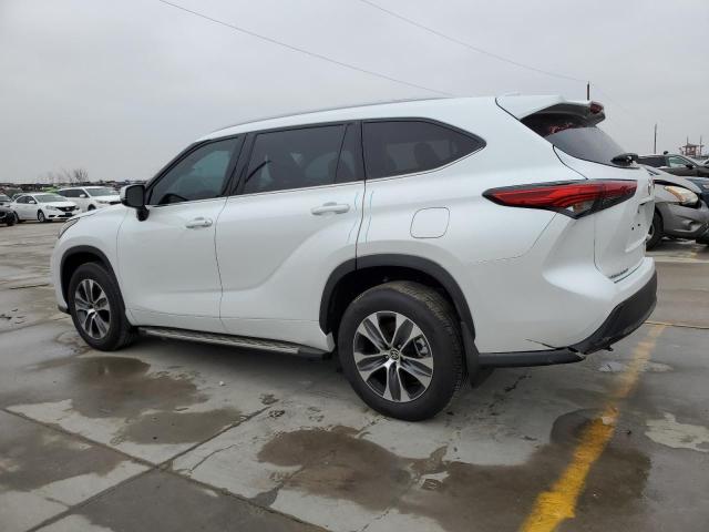 5TDGZRAH9NS121711 - 2022 TOYOTA HIGHLANDER XLE WHITE photo 2