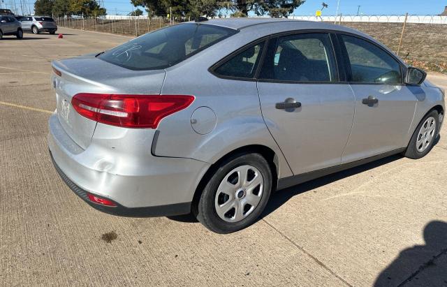 1FADP3E25JL234505 - 2018 FORD FOCUS S SILVER photo 4