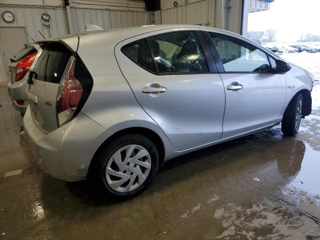 JTDKDTB36F1103884 - 2015 TOYOTA PRIUS C SILVER photo 3