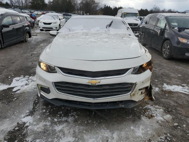 1G1ZH5SX4HF213106 - 2017 CHEVROLET MALIBU PREMIER WHITE photo 5