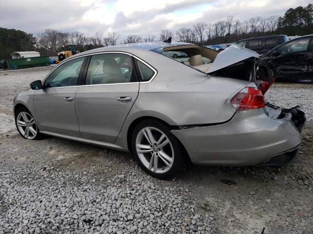 1VWBS7A32EC044282 - 2014 VOLKSWAGEN PASSAT SE SILVER photo 2