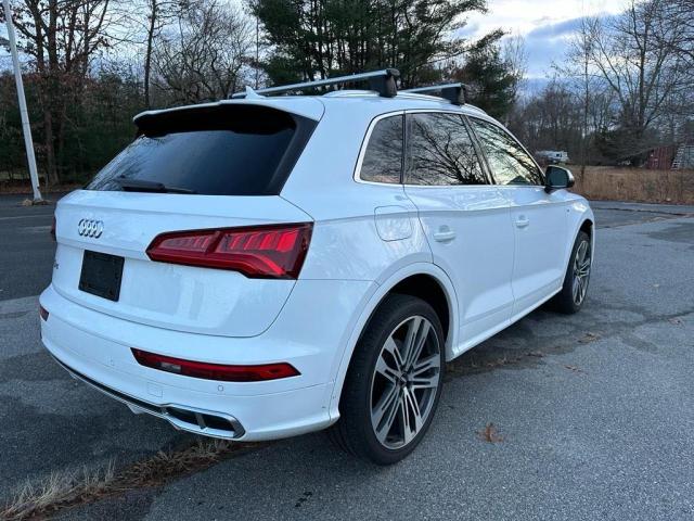 WA1C4AFY9J2058791 - 2018 AUDI SQ5 PRESTIGE WHITE photo 4