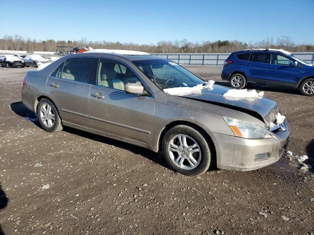 1HGCM56896A166002 - 2006 HONDA ACCORD EX GOLD photo 4