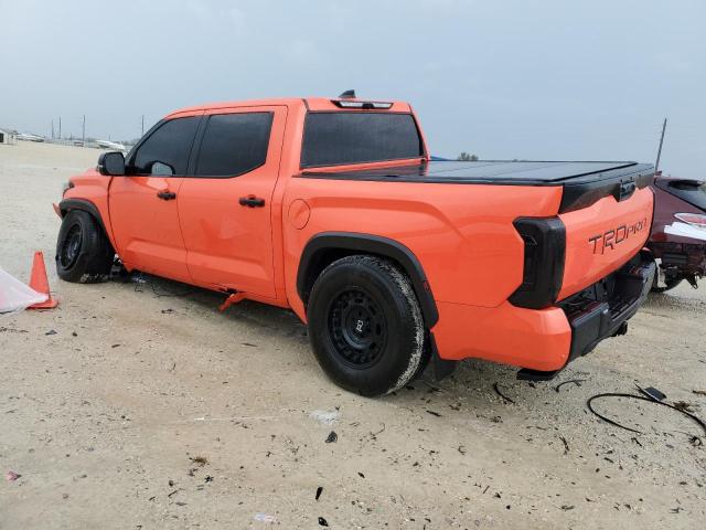 5TFPC5DBXPX018649 - 2023 TOYOTA TUNDRA CREWMAX LIMITED ORANGE photo 2