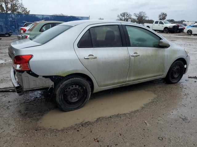 JTDBT923271151714 - 2007 TOYOTA YARIS SILVER photo 3