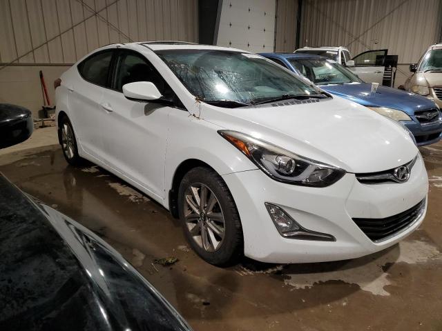 5NPDH4AE0FH622184 - 2015 HYUNDAI ELANTRA SE WHITE photo 4