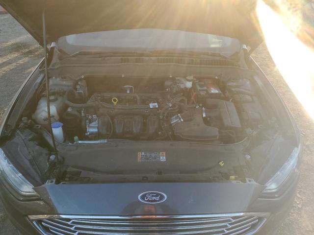 3FA6P0H77HR408326 - 2017 FORD FUSION SE GRAY photo 11