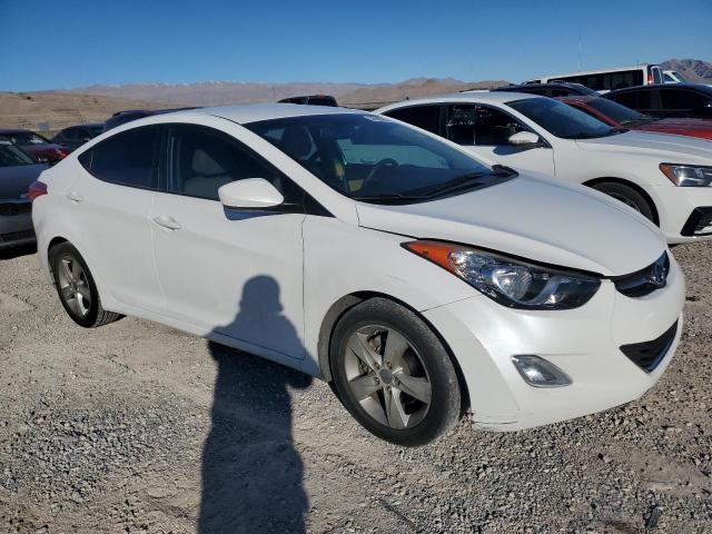 5NPDH4AE7CH136256 - 2012 HYUNDAI ELANTRA GLS WHITE photo 4