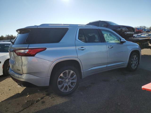 1GNEVJKW9JJ171329 - 2018 CHEVROLET TRAVERSE PREMIER SILVER photo 3