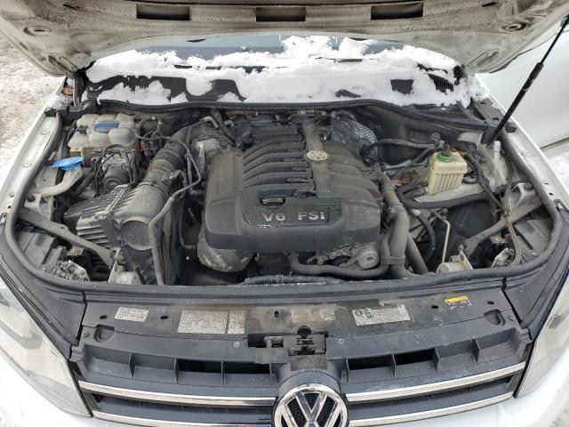 WVGEF9BP2DD006590 - 2013 VOLKSWAGEN TOUAREG V6 WHITE photo 11