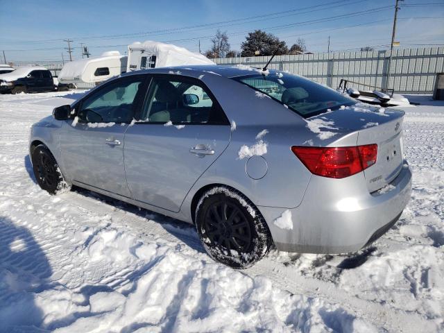 KNAFU4A27D5735635 - 2013 KIA FORTE EX SILVER photo 2