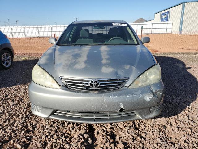 4T1BE30K55U639595 - 2005 TOYOTA CAMRY LE GRAY photo 5
