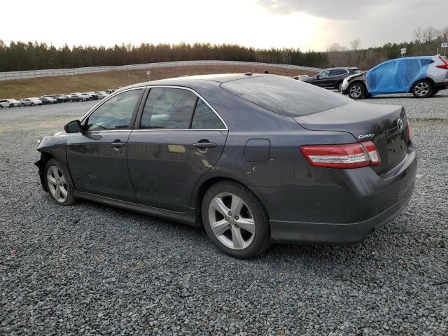 4T1BF3EK2BU687394 - 2011 TOYOTA CAMRY BASE GRAY photo 2