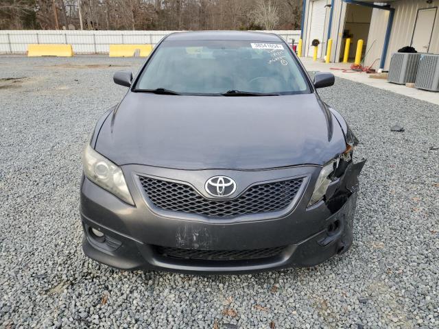 4T1BF3EK2BU687394 - 2011 TOYOTA CAMRY BASE GRAY photo 5