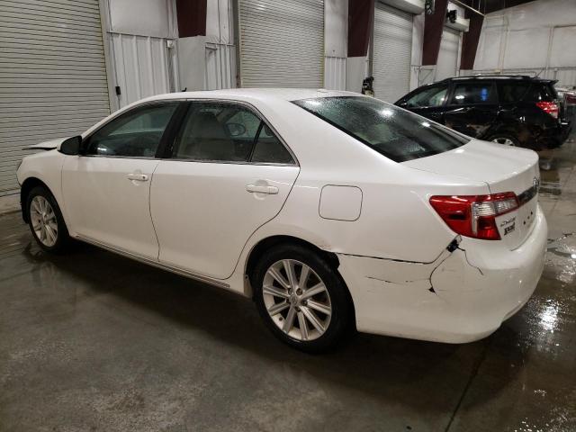 4T1BF1FK3EU455992 - 2014 TOYOTA CAMRY L WHITE photo 2