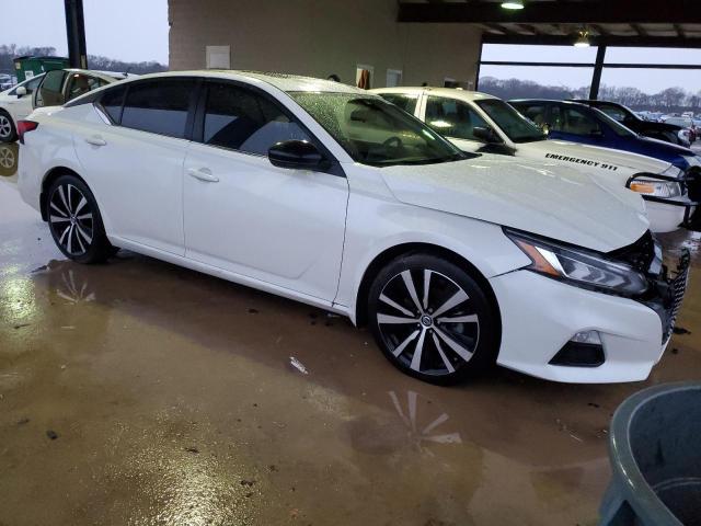 1N4BL4CV0MN342111 - 2021 NISSAN ALTIMA SR WHITE photo 4