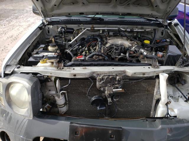 5N1ED28Y62C560652 - 2002 NISSAN XTERRA XE SILVER photo 11