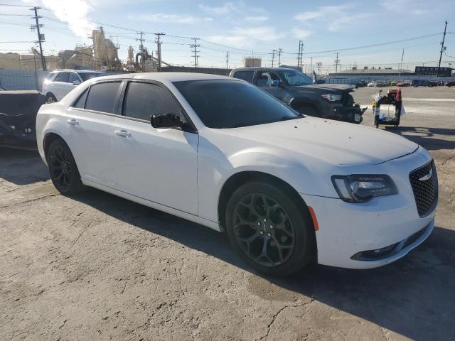 2C3CCABG3KH537968 - 2019 CHRYSLER 300 S WHITE photo 4