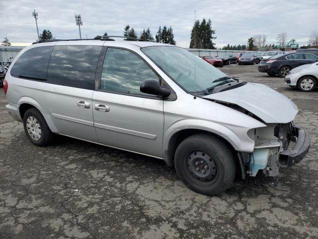 2C4GP44R65R284337 - 2005 CHRYSLER TOWN & COU LX SILVER photo 4