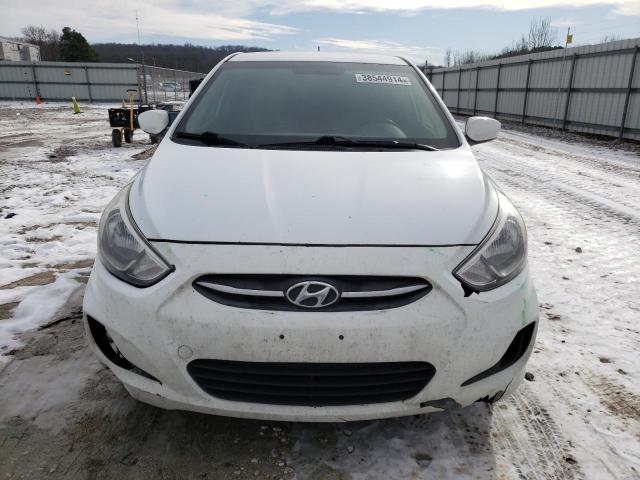 KMHCT4AE7GU113366 - 2016 HYUNDAI ACCENT SE WHITE photo 5