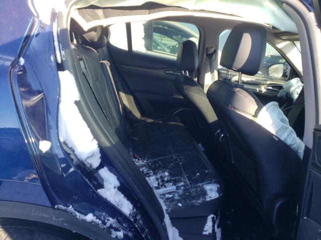 ZASFAKBNXJ7B97075 - 2018 ALFA ROMEO STELVIO TI BLUE photo 11