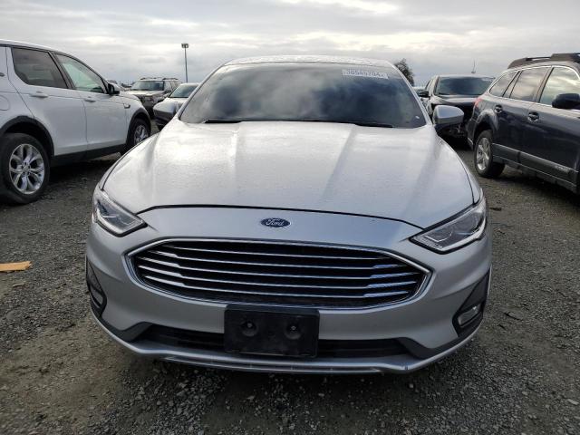 3FA6P0HD0KR201807 - 2019 FORD FUSION SE SILVER photo 5