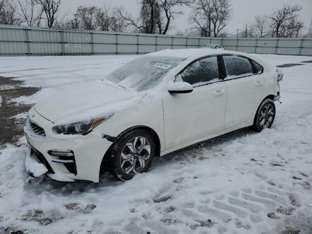 3KPF24AD2KE078688 - 2019 KIA FORTE FE WHITE photo 1